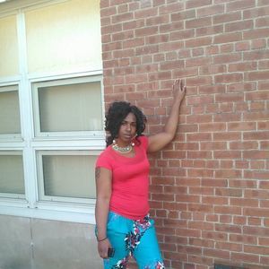 Meet your Posher, Taylor sunrise